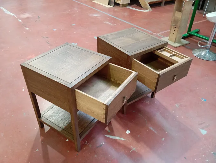 Meuble contemporain en bois et laque